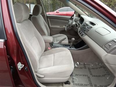 2004 Toyota Camry LE V6 - Photo 9 - Kirkland, WA 98033