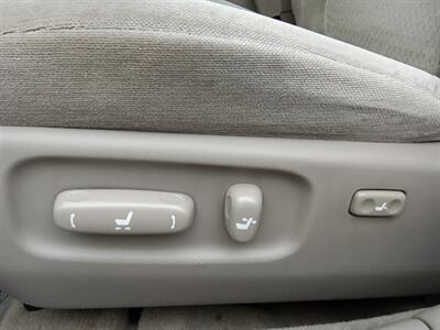 2004 Toyota Camry LE V6 - Photo 18 - Kirkland, WA 98033