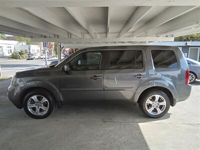 2014 Honda Pilot EX   - Photo 2 - Kirkland, WA 98033