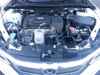 2016 Honda Accord Sport   - Photo 17 - Kirkland, WA 98033