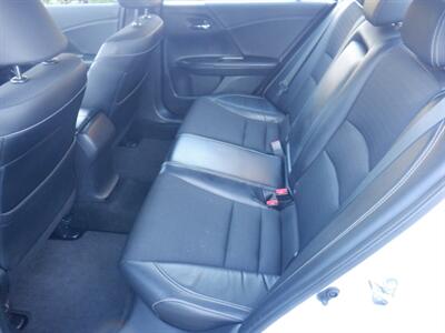 2016 Honda Accord Sport   - Photo 15 - Kirkland, WA 98033