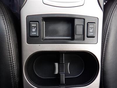 2014 Subaru Outback 2.5i Limited   - Photo 12 - Kirkland, WA 98033