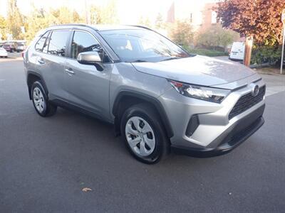 2020 Toyota RAV4 LE   - Photo 7 - Kirkland, WA 98033