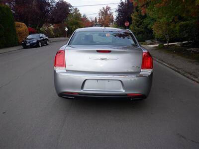 2016 Chrysler 300 Series AWD   - Photo 4 - Kirkland, WA 98033