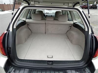2007 Subaru Outback 2.5i Basic AWD   - Photo 14 - Kirkland, WA 98033