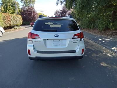2013 Subaru Outback 2.5i Limited - Photo 4 - Kirkland, WA 98033