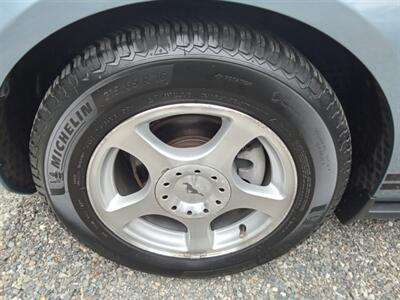 2006 Ford Mustang V6 Standard - Photo 21 - Kirkland, WA 98033