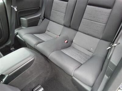 2006 Ford Mustang V6 Standard - Photo 10 - Kirkland, WA 98033
