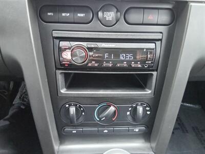 2006 Ford Mustang V6 Standard - Photo 18 - Kirkland, WA 98033