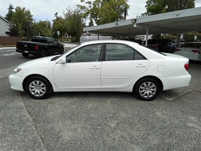 2006 Toyota Camry LE   - Photo 2 - Kirkland, WA 98033