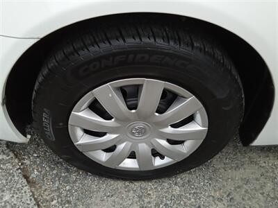 2006 Toyota Camry LE   - Photo 21 - Kirkland, WA 98033