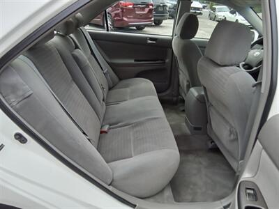 2006 Toyota Camry LE   - Photo 12 - Kirkland, WA 98033