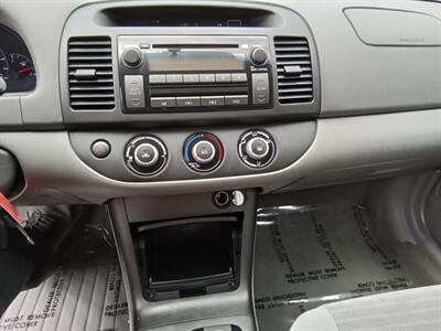 2006 Toyota Camry LE   - Photo 15 - Kirkland, WA 98033