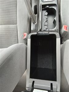 2006 Toyota Camry LE   - Photo 19 - Kirkland, WA 98033