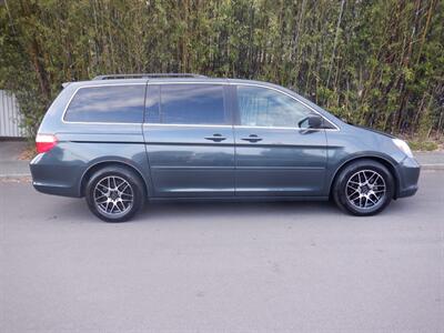 2006 Honda Odyssey Touring   - Photo 6 - Kirkland, WA 98033