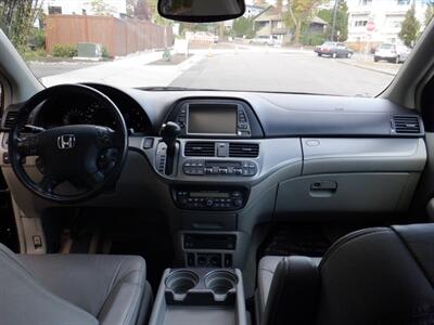 2006 Honda Odyssey Touring   - Photo 15 - Kirkland, WA 98033