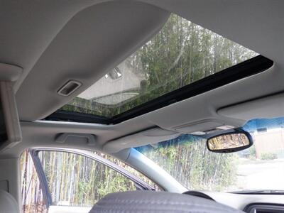 2006 Honda Odyssey Touring   - Photo 16 - Kirkland, WA 98033