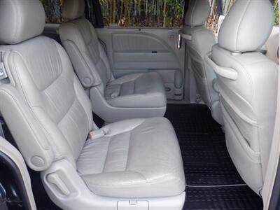 2006 Honda Odyssey Touring   - Photo 13 - Kirkland, WA 98033