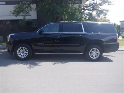 2019 GMC Yukon XL SLT   - Photo 2 - Kirkland, WA 98033