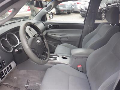 2009 Toyota Tacoma SR5 Double Cab 4x4 V6   - Photo 9 - Kirkland, WA 98033
