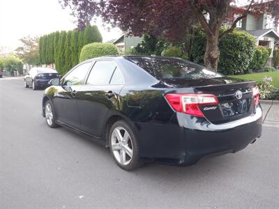 2012 Toyota Camry SE   - Photo 3 - Kirkland, WA 98033