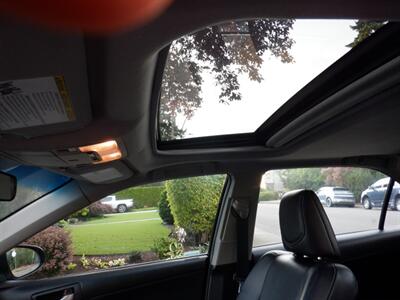 2012 Toyota Camry SE   - Photo 15 - Kirkland, WA 98033