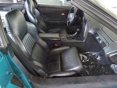 1995 Chevrolet Corvette - Photo 10 - Kirkland, WA 98033
