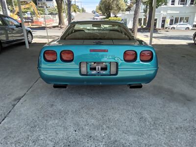 1995 Chevrolet Corvette - Photo 4 - Kirkland, WA 98033