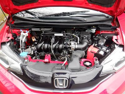 2015 Honda Fit EX   - Photo 16 - Kirkland, WA 98033