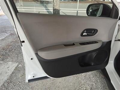 2016 Honda HR-V LX   - Photo 22 - Kirkland, WA 98033