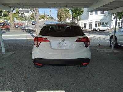 2016 Honda HR-V LX   - Photo 4 - Kirkland, WA 98033