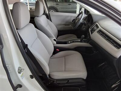 2016 Honda HR-V LX   - Photo 11 - Kirkland, WA 98033