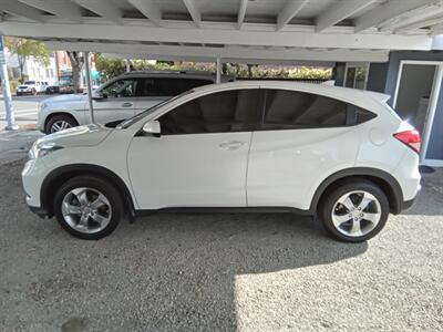 2016 Honda HR-V LX   - Photo 2 - Kirkland, WA 98033