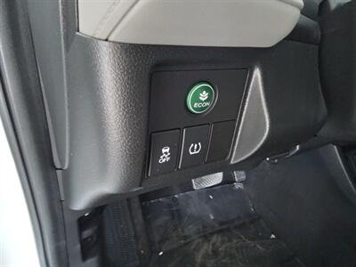 2016 Honda HR-V LX   - Photo 21 - Kirkland, WA 98033