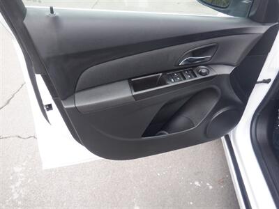 2012 Chevrolet Cruze ECO - Photo 12 - Kirkland, WA 98033