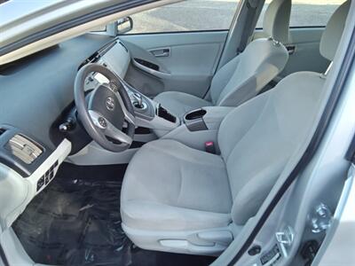 2013 Toyota Prius Three   - Photo 9 - Kirkland, WA 98033