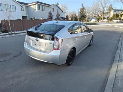 2013 Toyota Prius Three   - Photo 5 - Kirkland, WA 98033