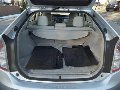 2013 Toyota Prius Three   - Photo 11 - Kirkland, WA 98033
