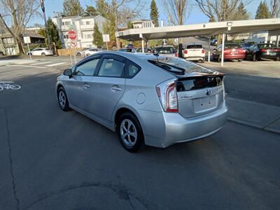 2013 Toyota Prius Three   - Photo 3 - Kirkland, WA 98033