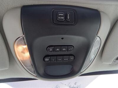 2006 Dodge Grand Caravan SXT   - Photo 22 - Kirkland, WA 98033
