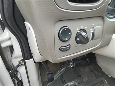 2006 Dodge Grand Caravan SXT   - Photo 24 - Kirkland, WA 98033