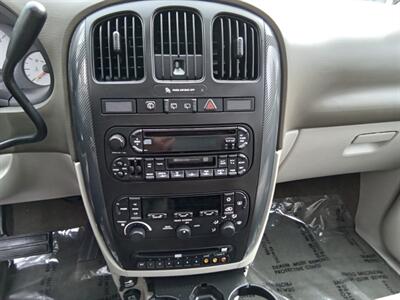 2006 Dodge Grand Caravan SXT   - Photo 21 - Kirkland, WA 98033
