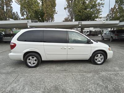 2006 Dodge Grand Caravan SXT   - Photo 6 - Kirkland, WA 98033