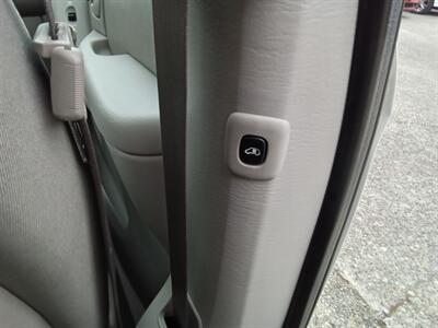 2006 Dodge Grand Caravan SXT   - Photo 29 - Kirkland, WA 98033