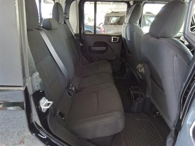 2020 Jeep Gladiator Sport S - Photo 12 - Kirkland, WA 98033