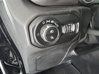 2020 Jeep Gladiator Sport S - Photo 24 - Kirkland, WA 98033