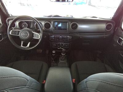 2020 Jeep Gladiator Sport S - Photo 14 - Kirkland, WA 98033