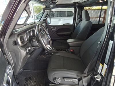 2020 Jeep Gladiator Sport S - Photo 11 - Kirkland, WA 98033