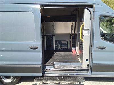2020 Ford Transit 250   - Photo 18 - Kirkland, WA 98033