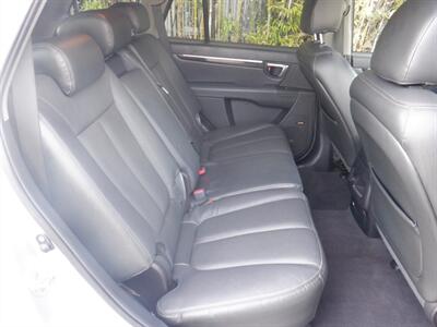 2009 Hyundai SANTA FE SE   - Photo 11 - Kirkland, WA 98033